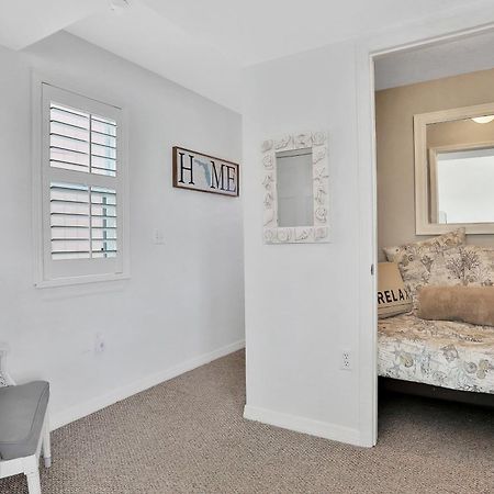 Sol Mate Beach Cottage St. Pete Beach Bagian luar foto