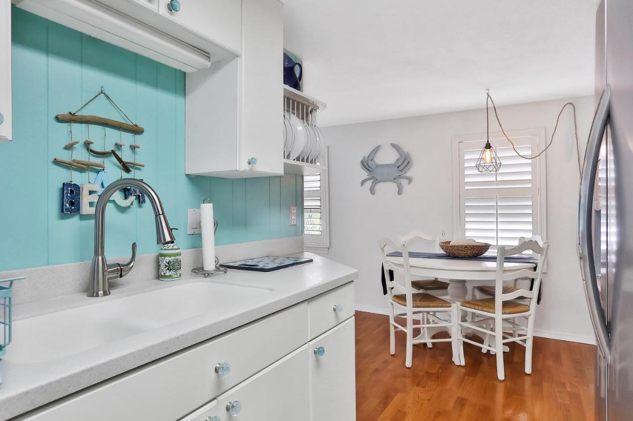 Sol Mate Beach Cottage St. Pete Beach Bagian luar foto